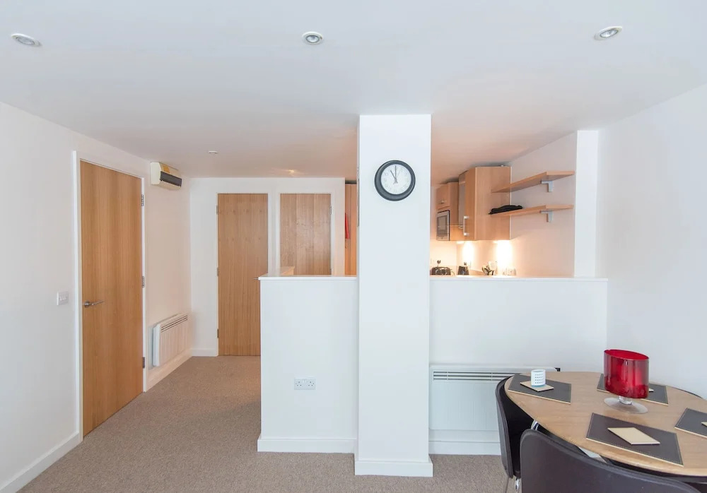 Hamilton Grace - Paramount Apartments