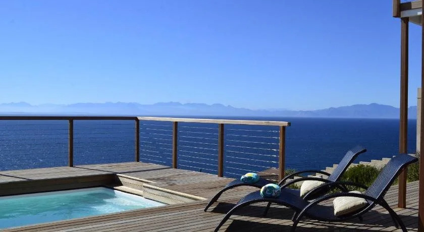 Oceans Drift Guest House & Self Catering