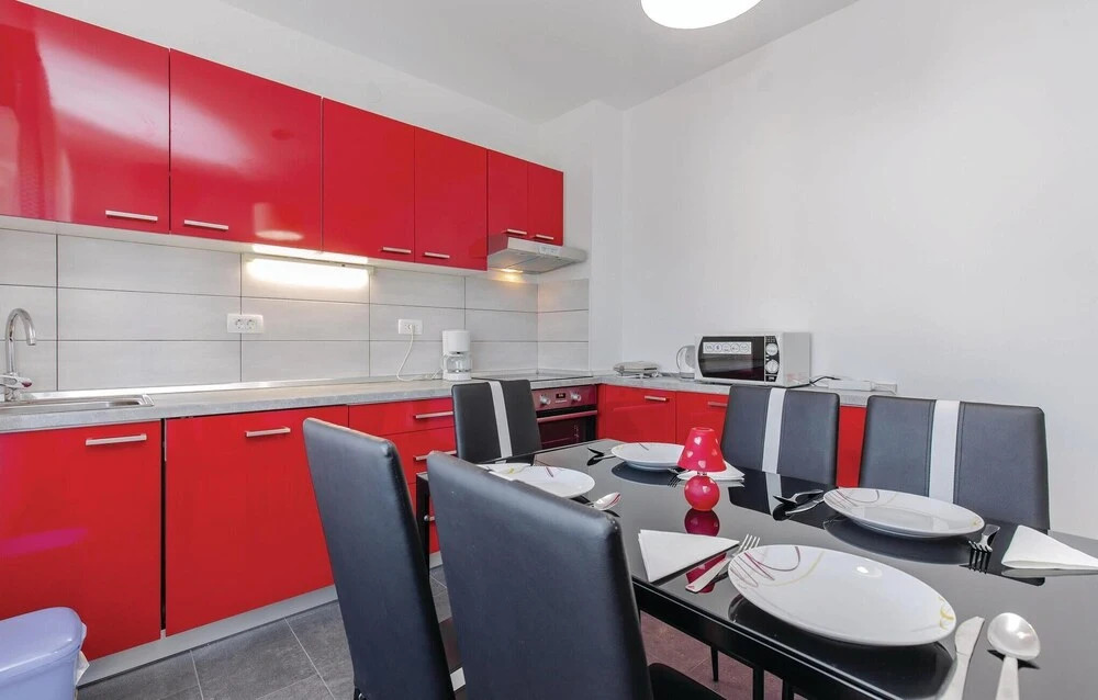 Beautiful Home in Jadranovo With Wifi and 4 Bedrooms