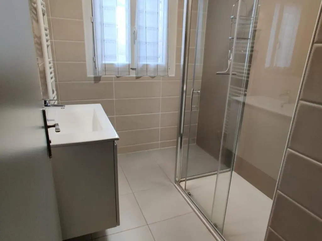 Appartement Aiguilhe, 4 pièces, 6 personnes - FR-1-582-45