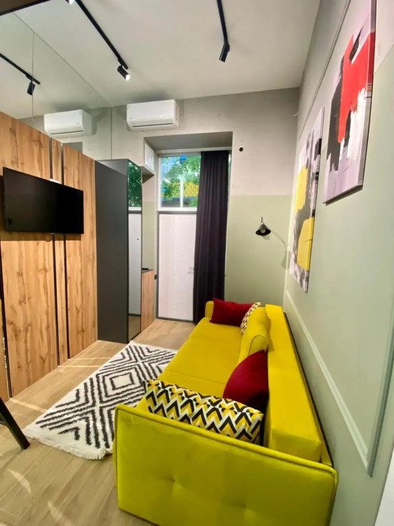 LEOGRAND apartment on Filatova 12