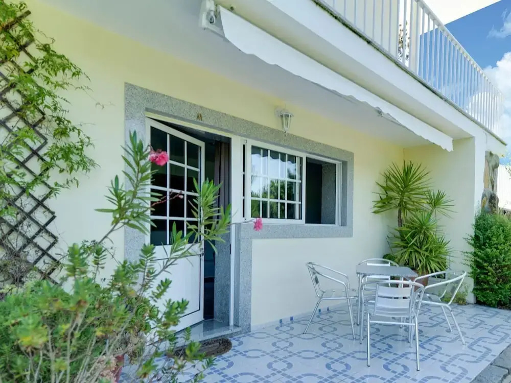 Upscale Villa With Swimming Pool and Terrace
