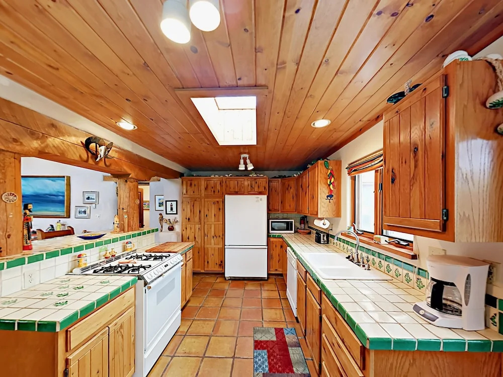 311 Theodora Place Home 2 Bedrooms 2 Bathrooms Home