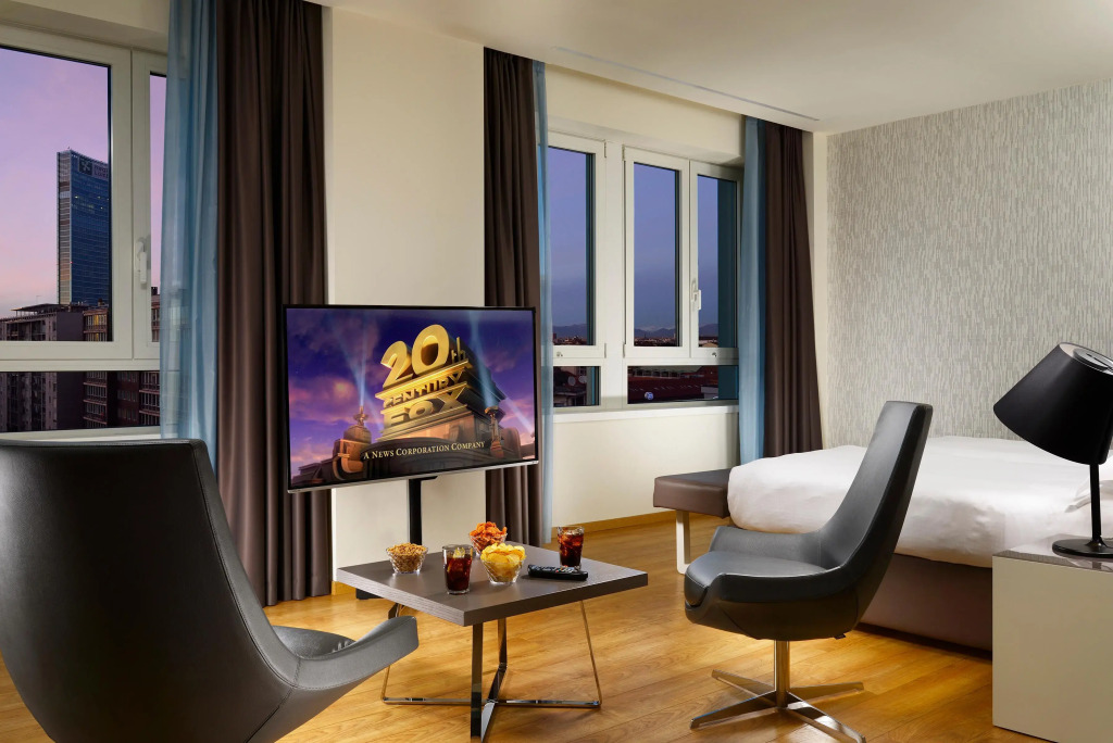 Отель Unahotels Century Milano