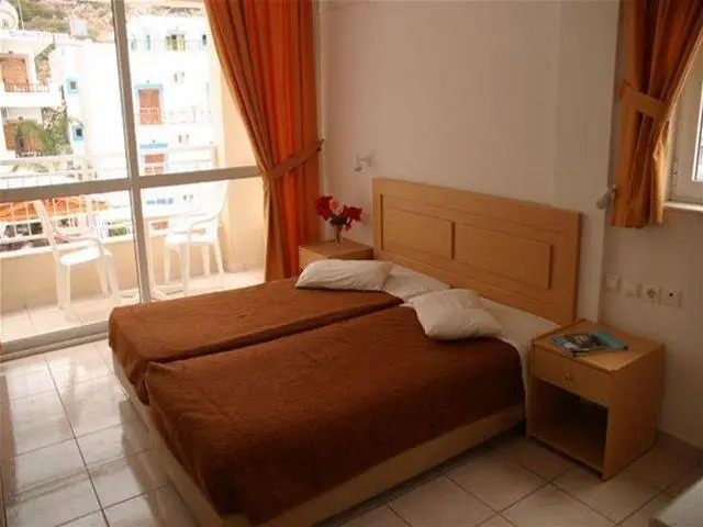Hotel Eri Studios