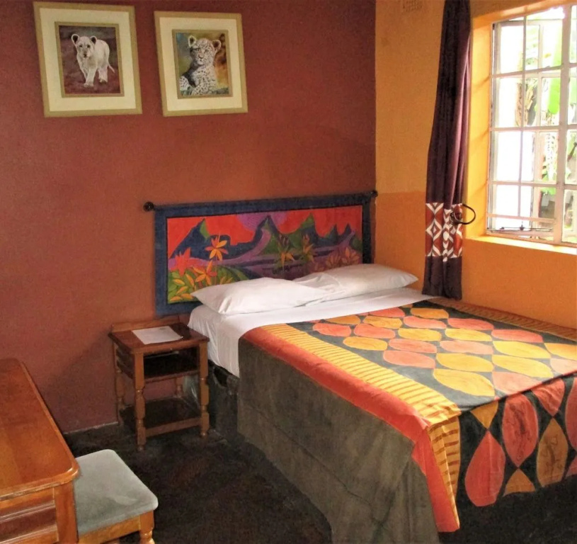 It's a Small World Backpackers Lodge - Hostel