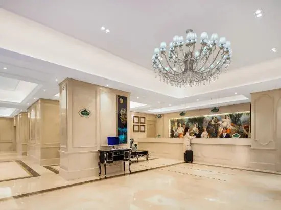 Vienna International Hotel (Xuyi Hongwu Avenue)