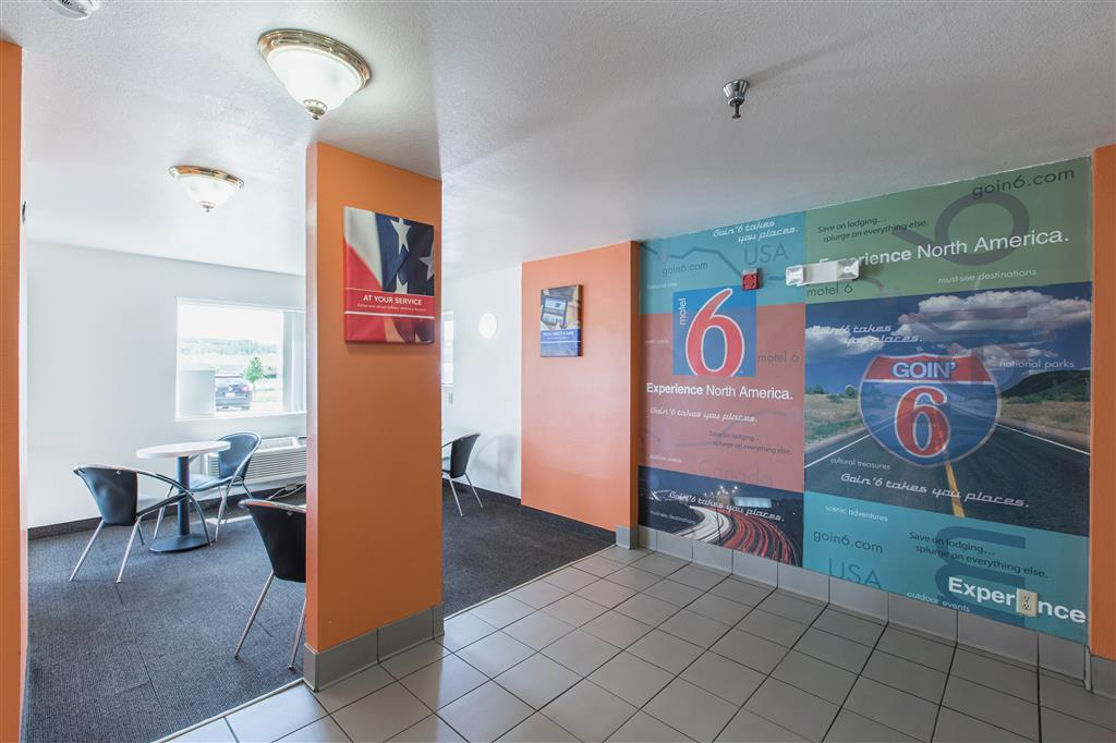 Motel 6 Omaha - Central