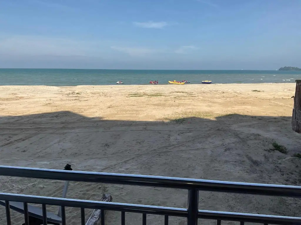 Port Dickson Paradise Lagoon Beachfront Apartment