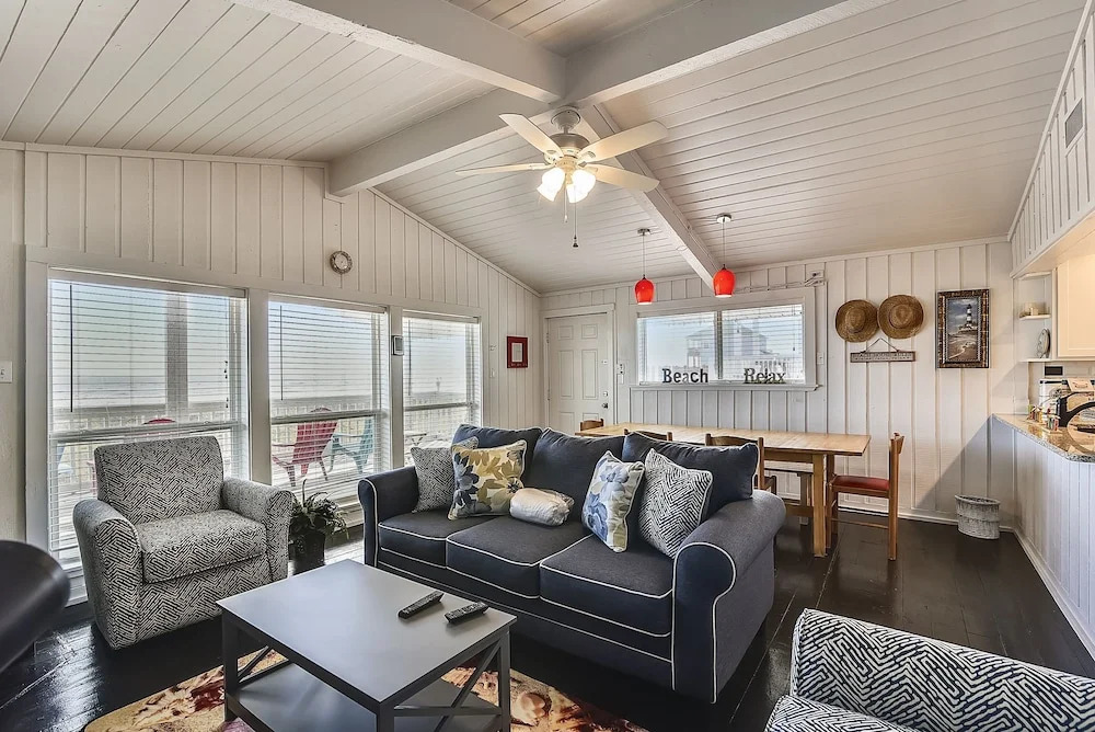 Beachfront Charm - 3 Br Home