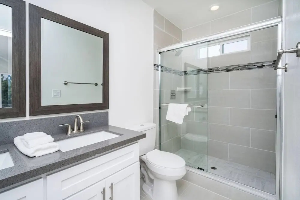 Brand NEW Luxury 3bdr Townhome In Silver Lake
