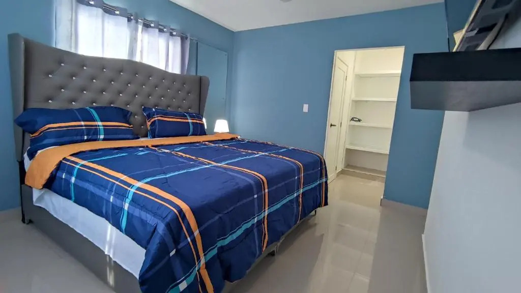 Gated Community with 24/7 Security Pool Fast Wifi
