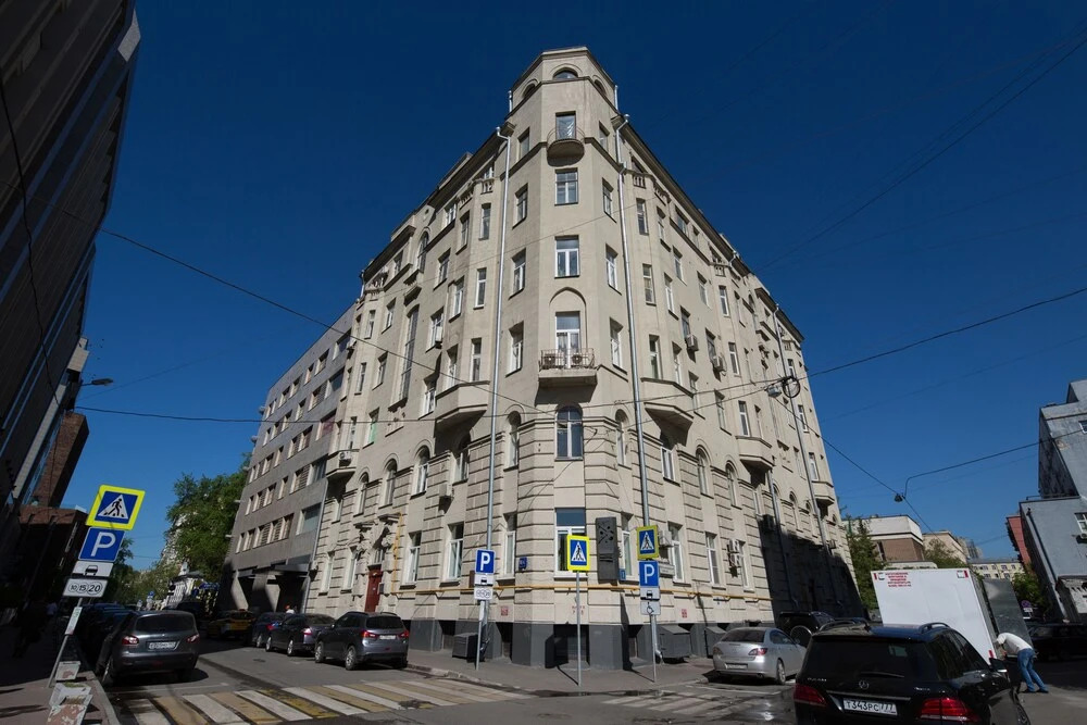 MosApts Burdenko 8