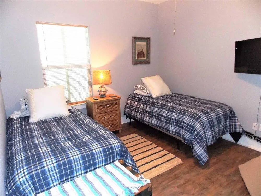 7 Palms - 2 Br Home