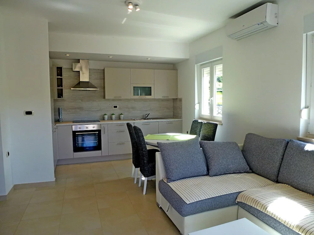 Apartment Nevena