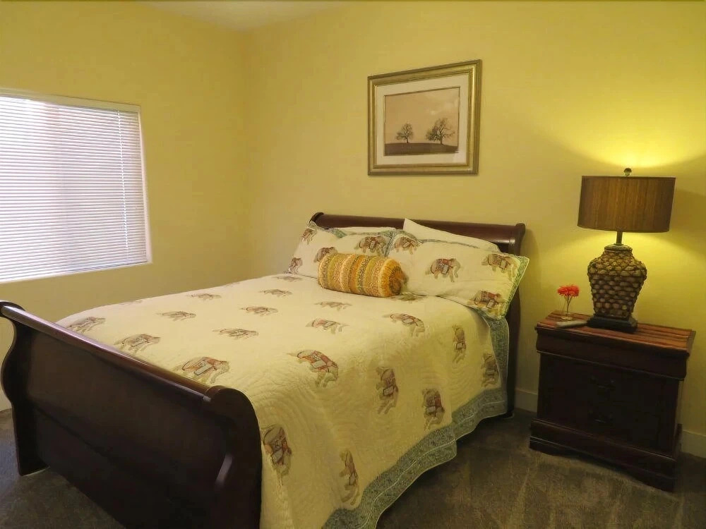 2 Bedroom Condo in Mesquite #215