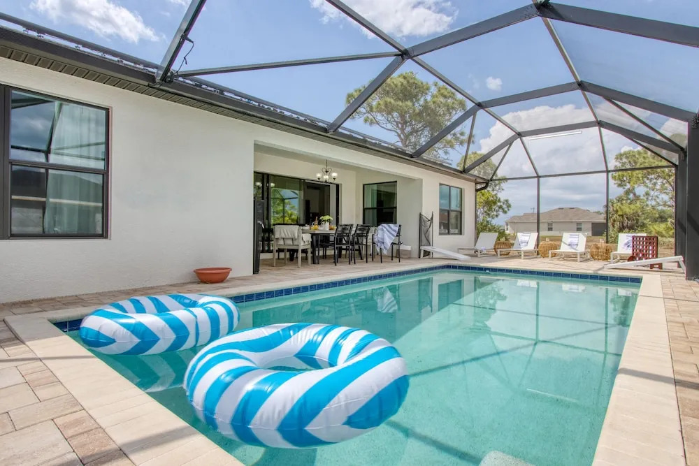 Sirenia by Avantstay Gorgeous Cape Coral Home w/ Pool & Modern Interior