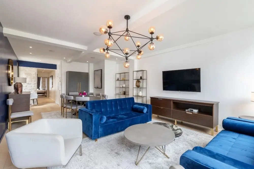 Stunning 2 Bed Apartment, Sleeps 4
