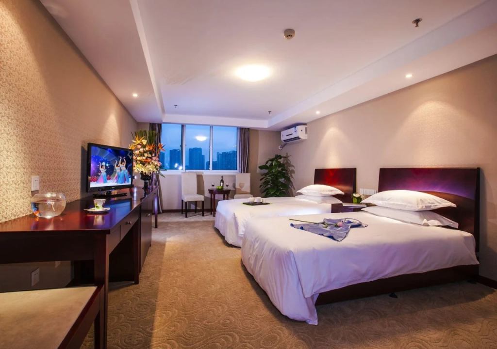 Huachen Impression Hotel
