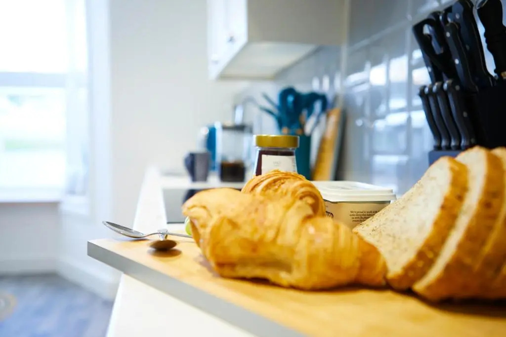 THE HIDEAWAY @ EMPIRE 39, town centre location, close to train station- Yorkshire Coast Holiday Lets.