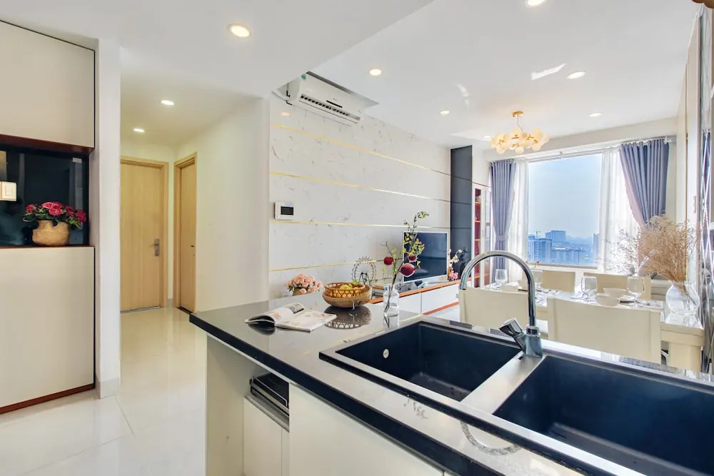 Rivergate Residence Saigon Central Walk to District 1 Free Pool