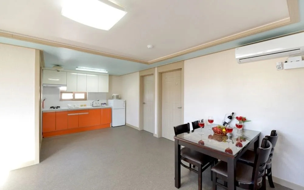 Sokcho HJ House Pension