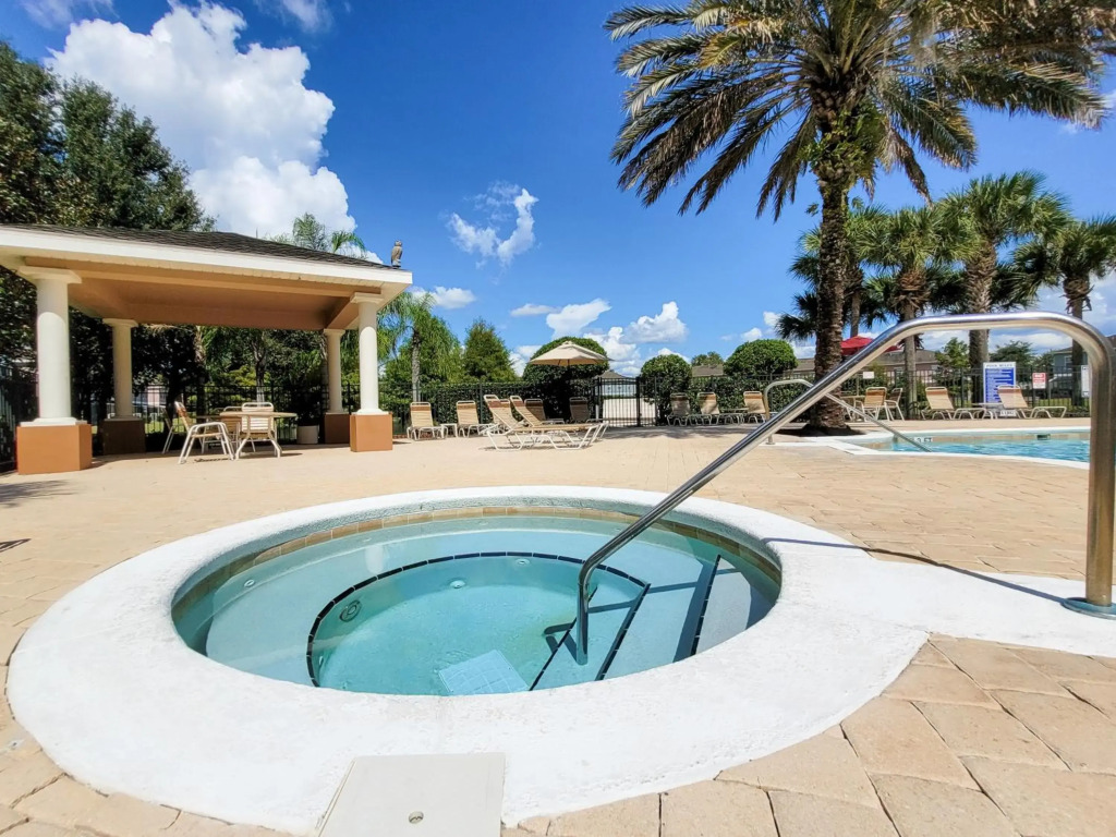 5Br 3Bath Private Townhome 13min Disney 1496ft