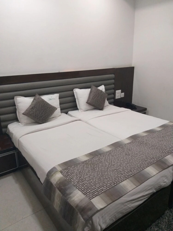Star Inn Guest House