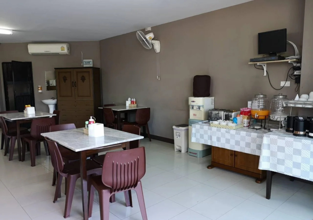 The Y Residence
