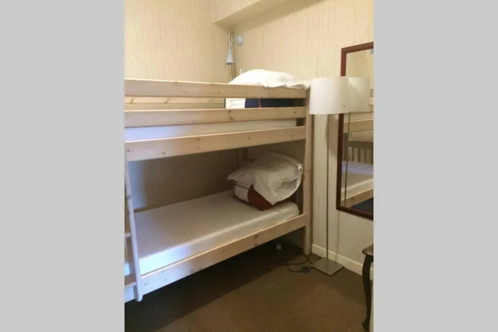 Appartement spacieux 78m2 plein centre, balcon, jusqu’à 6 personnes