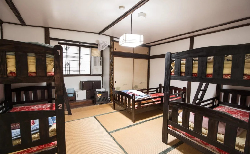 Sansan Yuzawa Backpackers