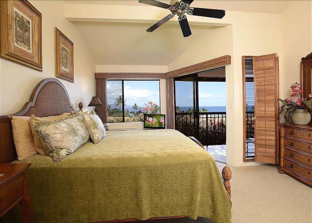 Wailea Ekahi 27B - Two Bedroom Condo with Ocean View