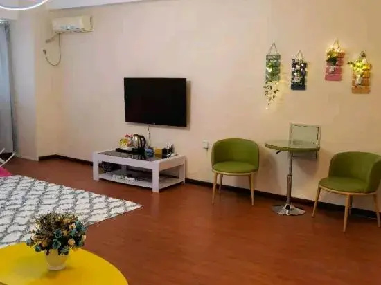 Kaiyiyue Apartment (Qiqihar Wanda Plaza Store)
