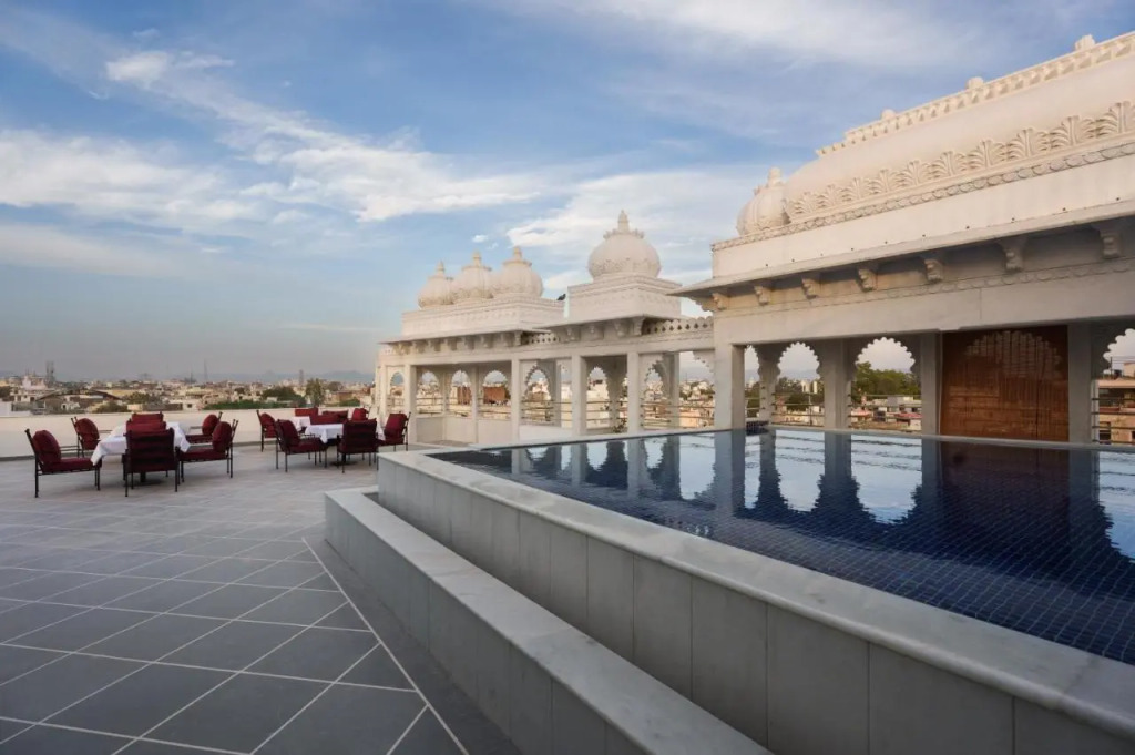 Chunda Haveli - A Heritage Hotel Near City Palace Udaipur