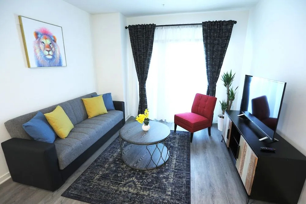 Hollywood Metropolitan Residences