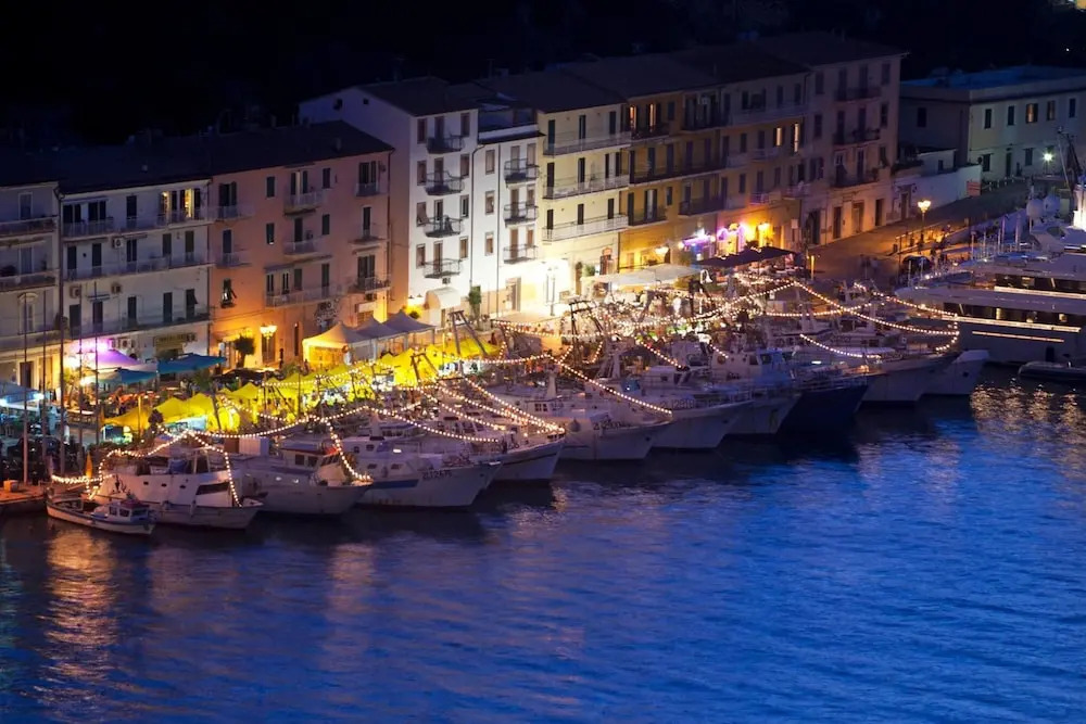 Apartment in Porto Santo Stefano-SISTERS' HOUSE