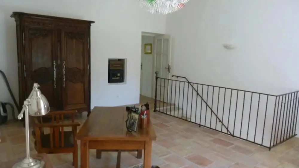 Provencal Villa for Nature Lovers in Lub ron