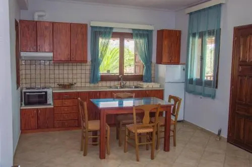 Paradise Studios & Apartments