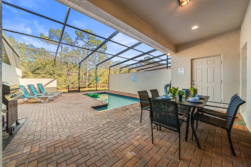 5BR Minions Mickey Rooms w Pool Sun Shelf 8879