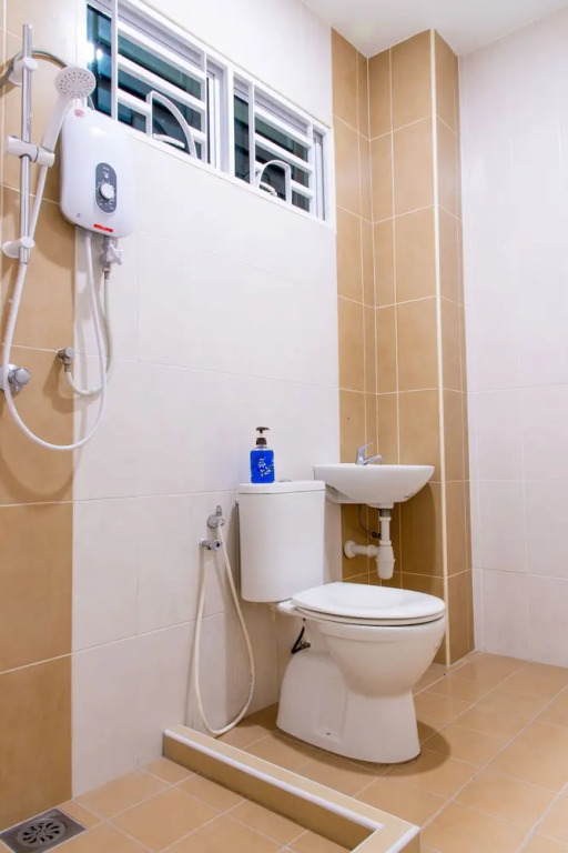 V Lodge by D Imperio Homestay Penang