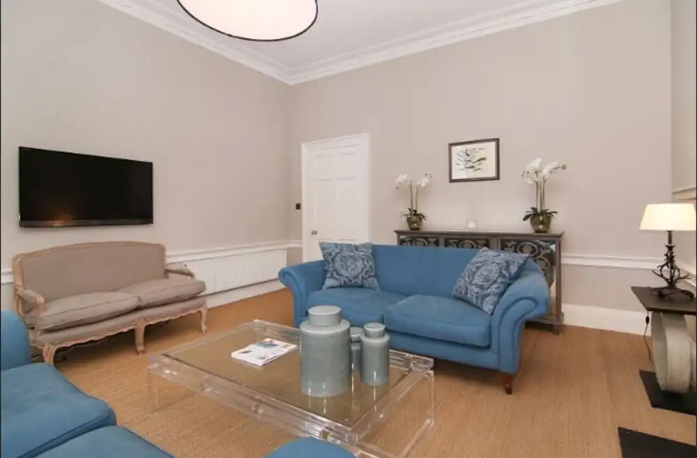 Stylish & majestic 3-bed apartment in Stockbridge