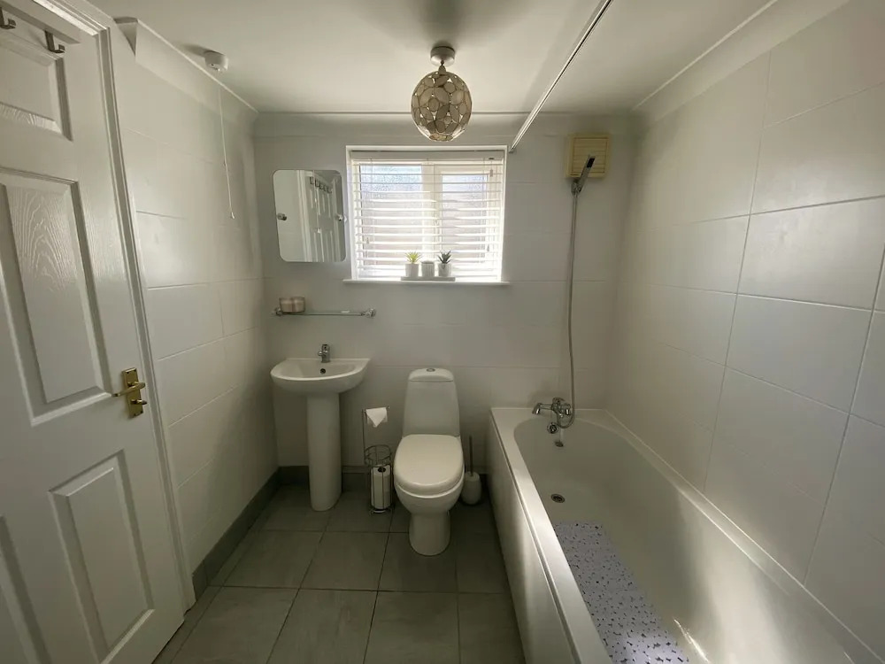 Stylish Apartment 16min from Stratford International