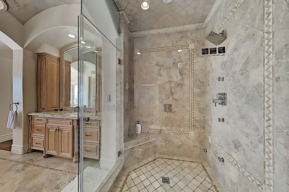 Ocean-View Villa W/ Home Gym, Heated Pool & SPA Home