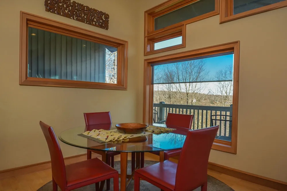 Serenity on the Mountain 4 Bedroom House