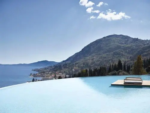 Resort 4 stars Mpenitses