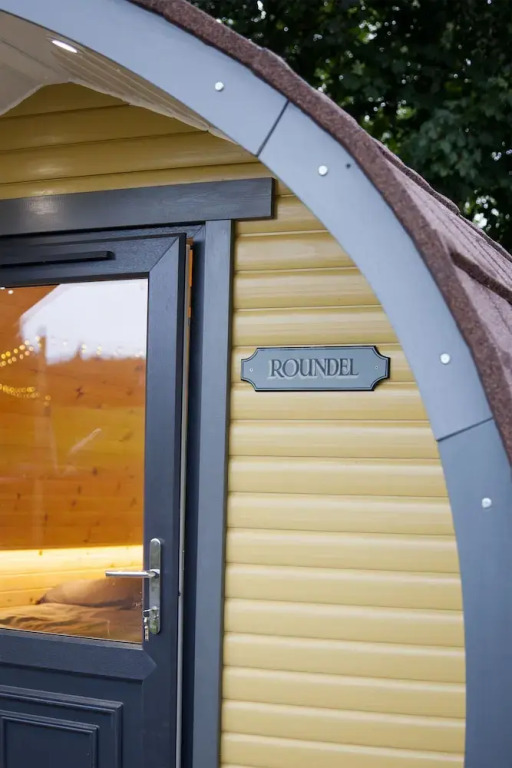 Arnprior Glamping: Roundel