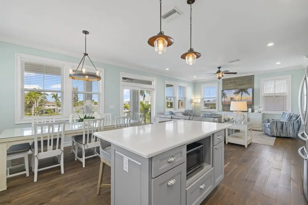 143 Catch And Relax: 5br Home W/ Pool & Spa! 5 Bedroom Home