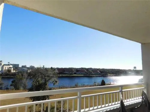 Yacht Clubs #2-702B - 1 Br Condo