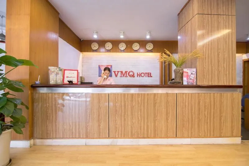 RedDoorz Plus Near Van Mieu Quoc Tu Giam