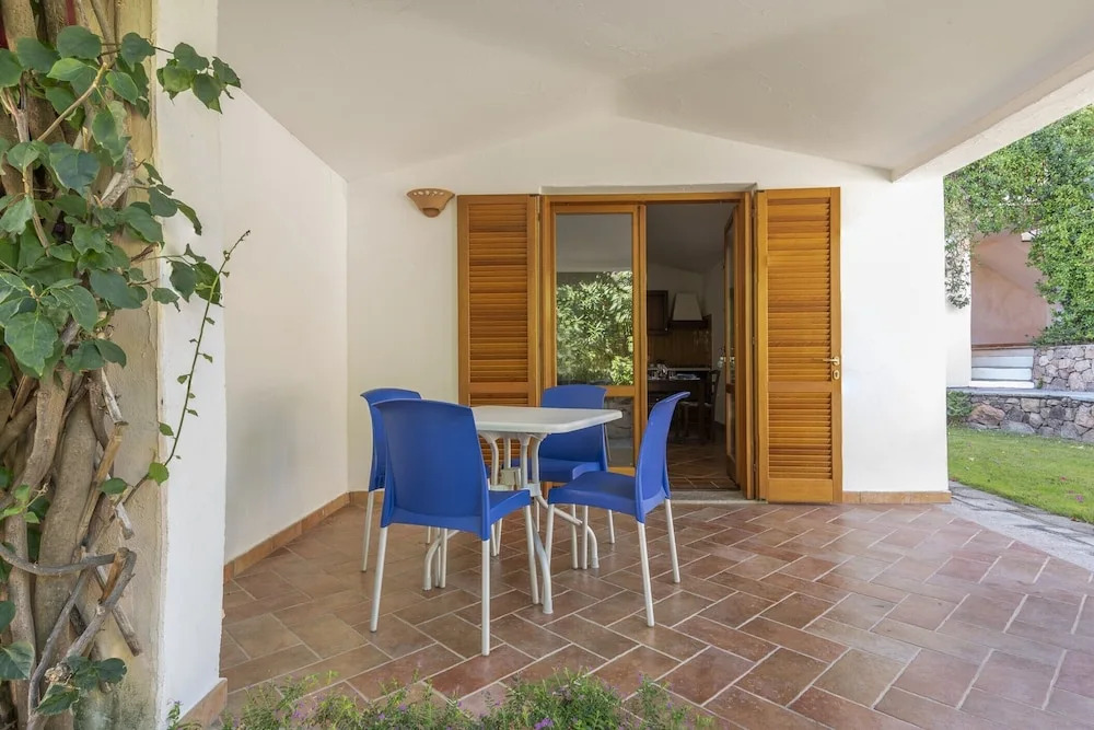 Stunning Residence Bouganvillage Studio Sleeps 2 Plus Child bed